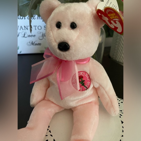 🌷 “MOM-E” RETIRED TY BEANIE BABY BEAR. DATED 2004! MWMT! APPROX 8”. - Picture 7 of 7